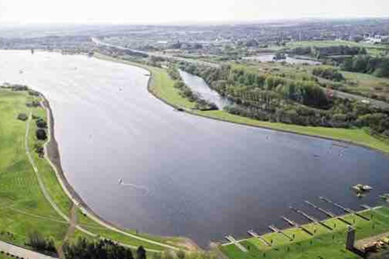 Stunning Luxury Apartment Near Motherwell Wishaw  Eksteriør billede